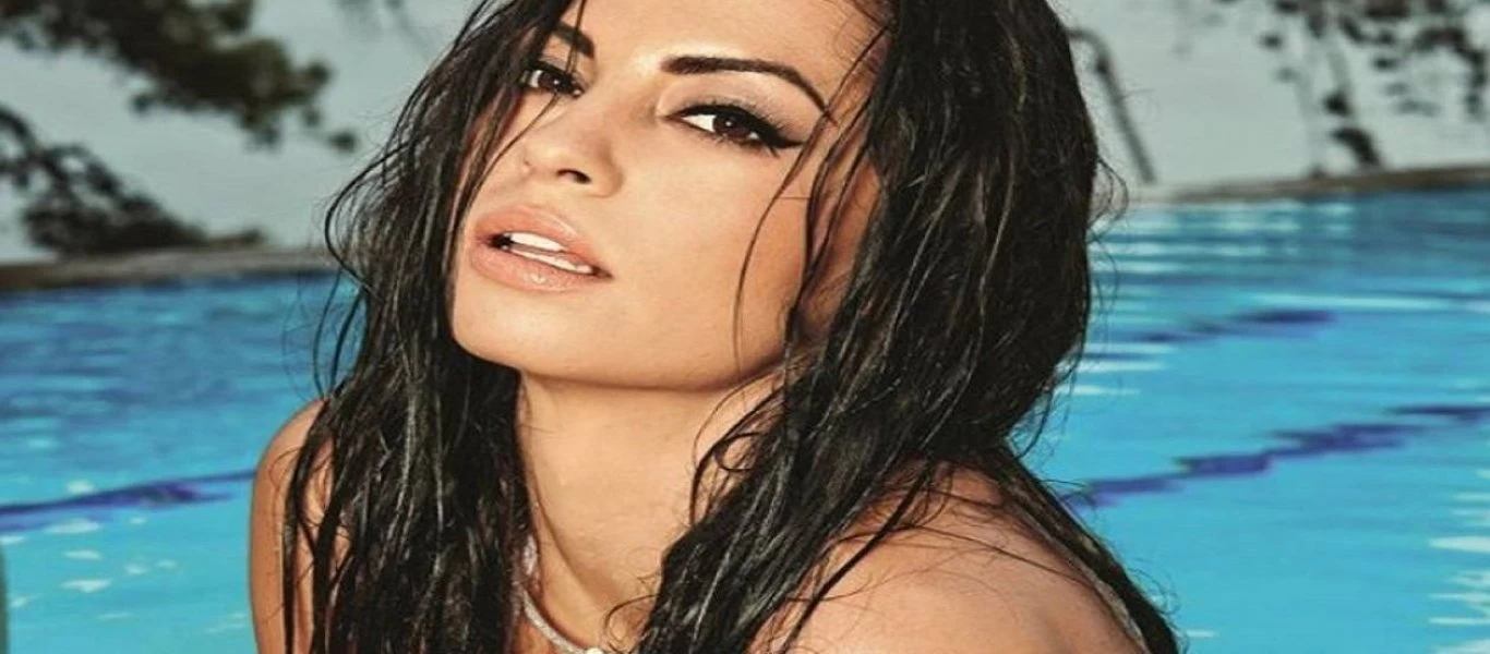 «Τέλος» η μελαχρινή Δήμητρα Αλεξανδράκη - Έγινε κατάξανθη και «κολάζει» τον κόσμο (φώτο)